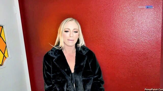Elana Bunnz - elana bunnz piss