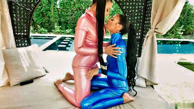 blowjob, homemade, threesome - threesome with blowjob