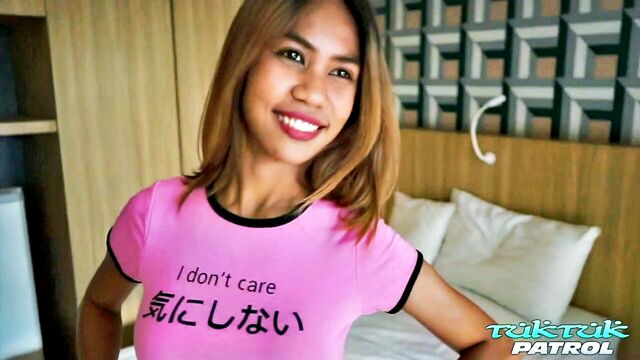 big dick, cumshot, amateur - thai girl gets cum