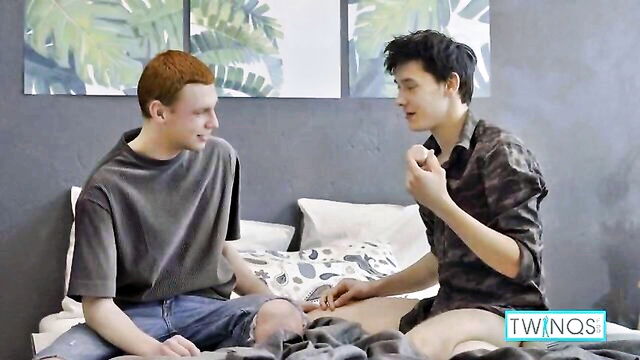 muscle twink sex : TwinQs