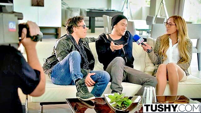 Chloe Amour - chloe amour experiments with anal triple penetration Tushy