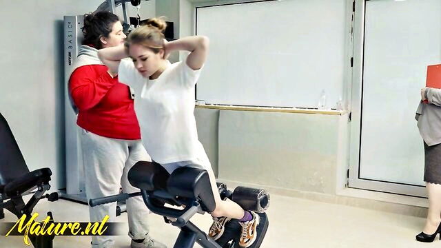 maya bee - hairy armpit licking video