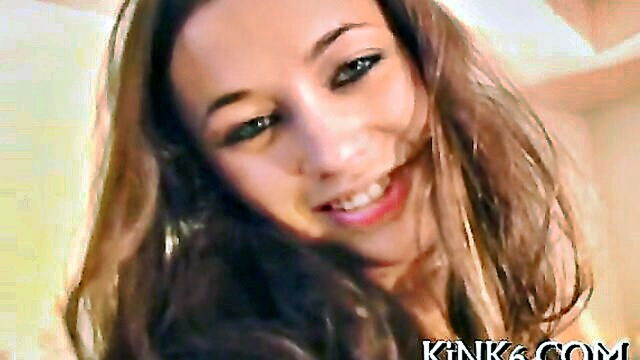 watch as beautiful girl stretches her pussy in video number 38 : Laurenj31
