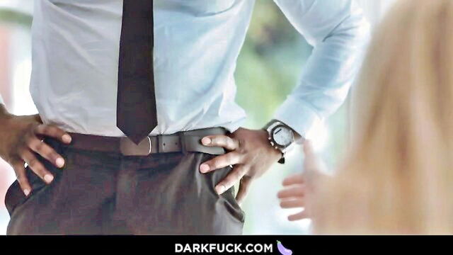 rob piper, emma starletto - emma black handjob