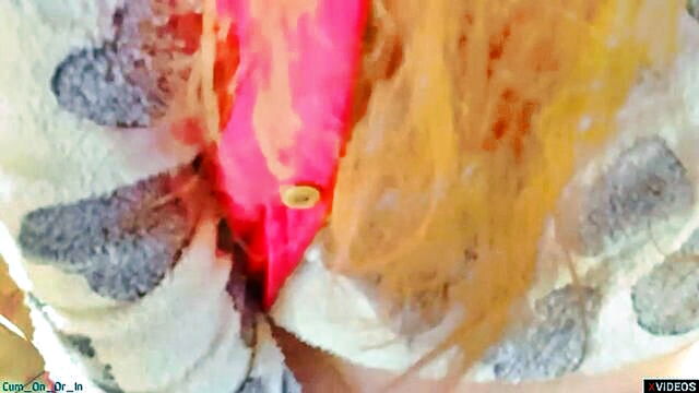 public rub and cum in pussy