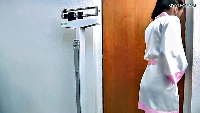 young emily gynecologist visit : Gynox