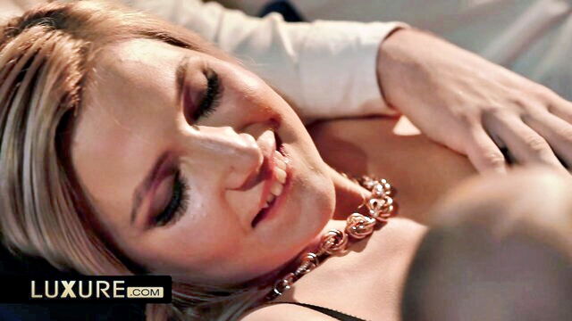 chloe duval - 3some stocking sex