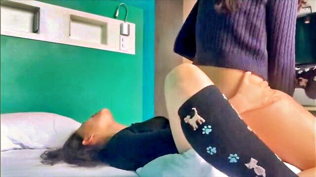 lesbian orgasm fetish