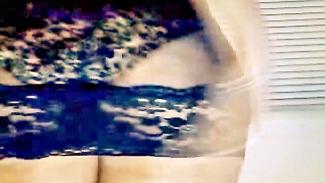 mizz blizzs sensual dance performance on webcam : Ulybkina