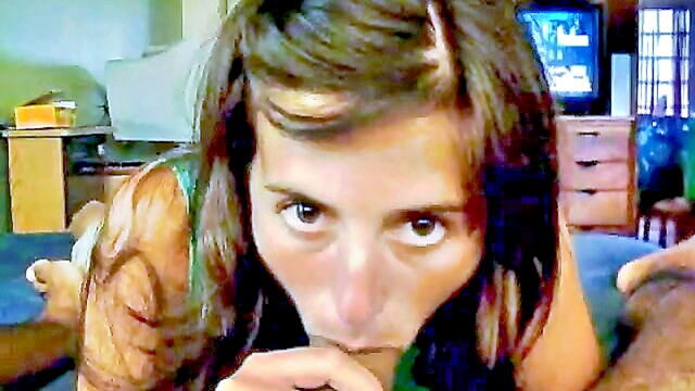 homemade argentinean girl gives a blowjob in amateur porn : pornstuffx