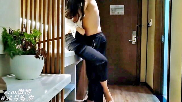 Alexis Monroe - big booty chinese girl
