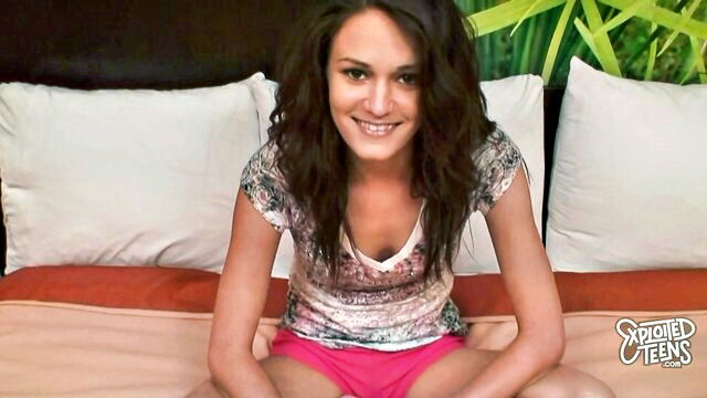 Monica Sexxxton - pussy stretch hd video Club Tug