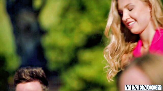 Alberto Blanco - vixen jaylah outdoor Vixen