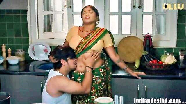 indian amateur, desi aunty, hardcore sex - indian mom gets fucked