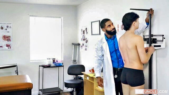 bodyguard anal scene