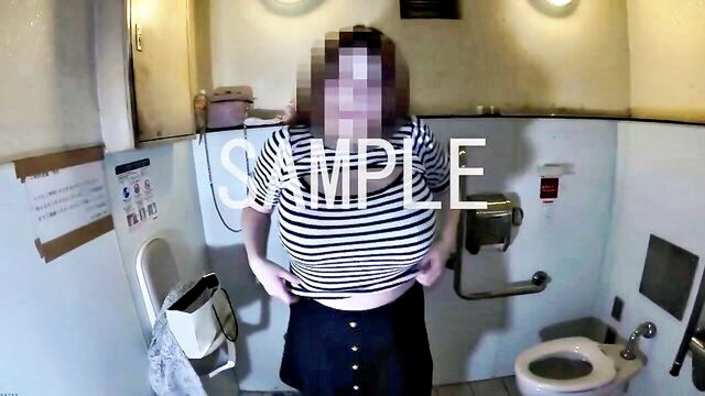 blowjob, milf, amateur - public sex pregnant woman