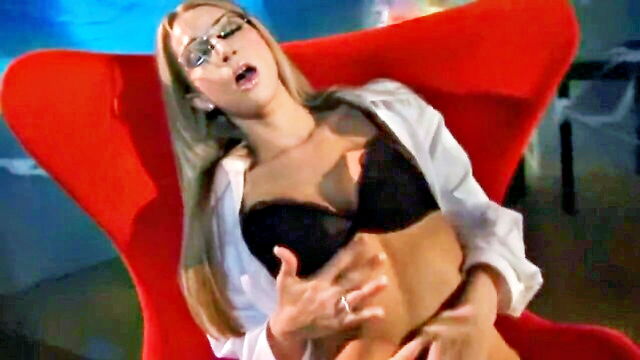 parody, halloween, babe - halloween threesome xxx