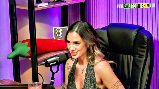 rafaela lima lesbian : Califórnia Tv.