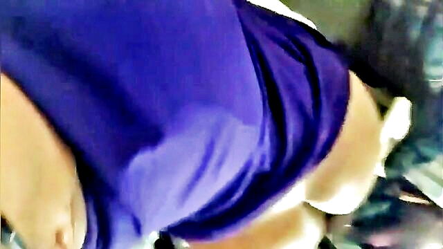 twerking busty beauty with aành burger in this naughty show