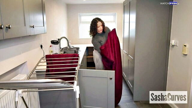 sashacurves - sashacurves jealous mom