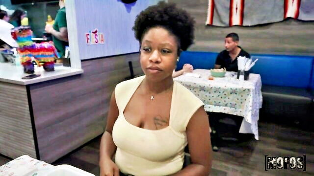 Cici Shellz, Peter Green - cici shellz public fuck Mofos