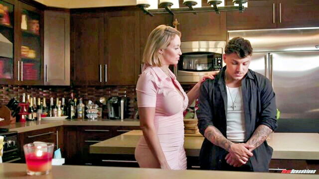 ryan keely - ryan keely steaming hot mom