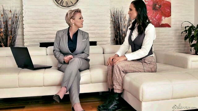 Aidra Fox, Dee Williams - hot lesbians dee williams aidra fox