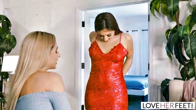 Abella Danger, Gia Derza - lesbian foot job orgasms