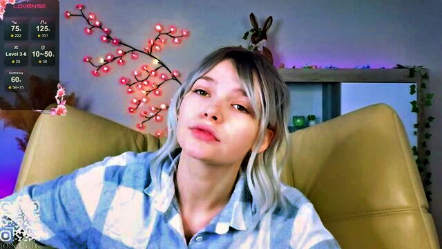 solo, amateur, stripchat - gillianhallman stripchat