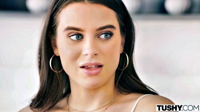 lana rhoades, moka mora - lana rhoades threesome