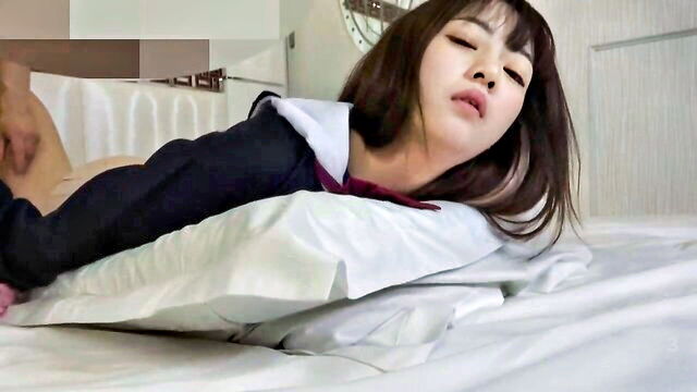 unseen japanese girls in uniforms