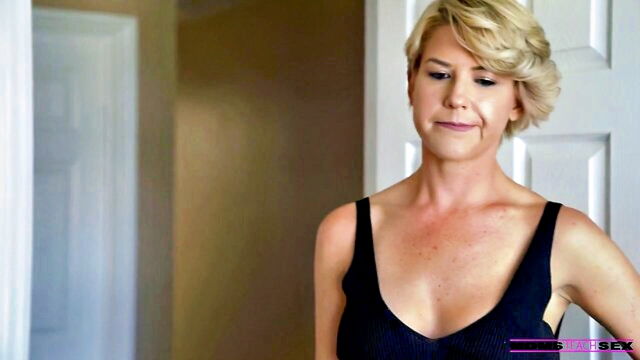 porntrex holiday threesome