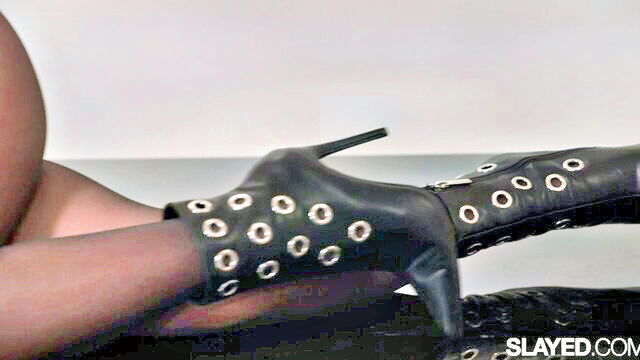 megan maiden, violet myers - violet myers 4k curves