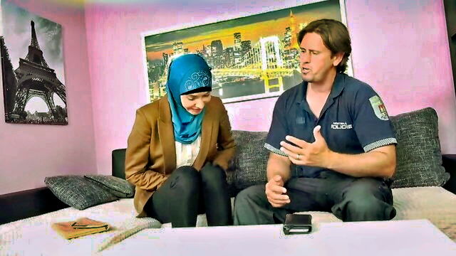 Honey - muslim mummy heads nasty