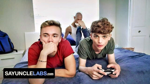 sayuncle hottie threesome