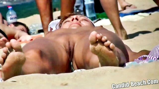 teen, milf, boobs - naturist girls at the beach