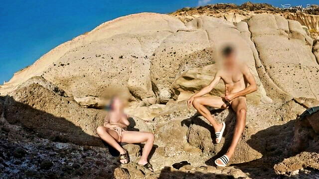 amateur couple, handjob, outdoor - public handjob risk