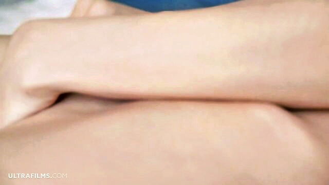 tits, babe, handjob - leona mia closeup fingers