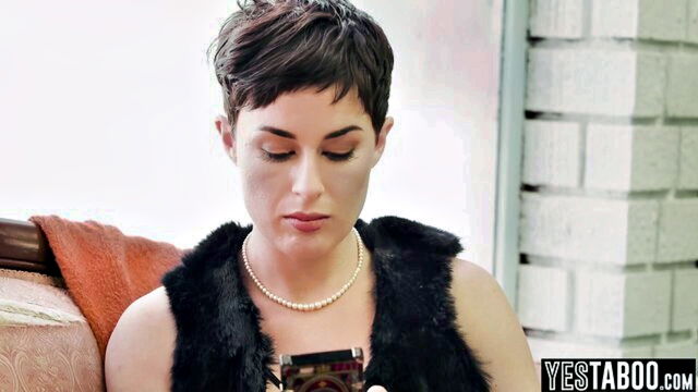 mistress alexis - ebony milf tight pussy