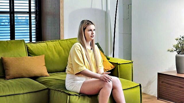 Liza Virgin - liza mon cheris untouched love flower is unveiled in this explicit video Liza Virgin