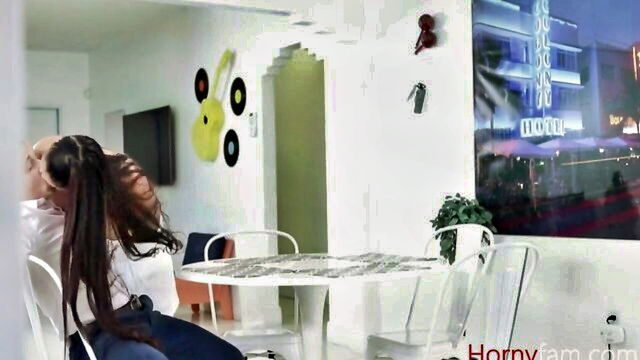 miss raquel - miss raquel big tits selfie