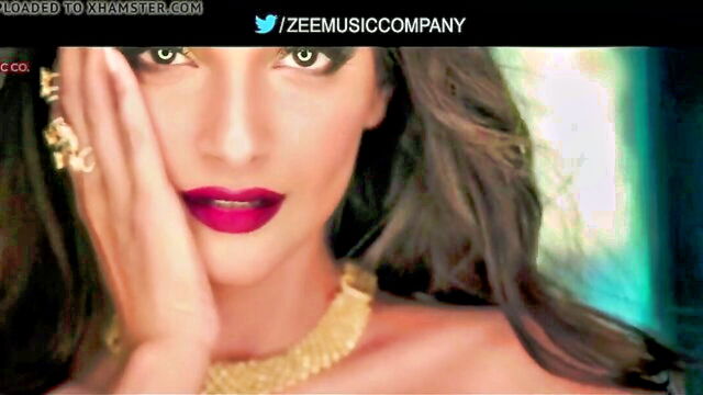bollywood, indian sex, celebrity sex - kareena kapoor sonamrabby twinkle khanna