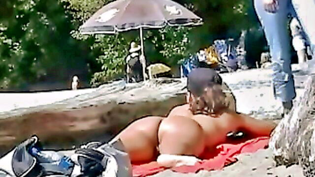 voyeur, nude beach, nude beach porn - topless beach babe amateur