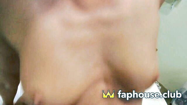 tattooed, on her, this - american honey tongue eating