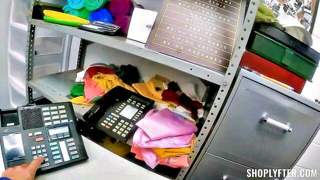 penelope kay - penelope kay shoplyfter