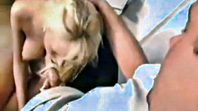 skandinavisk milf hämtad