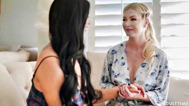 serene siren, holly day - lesbian pussy licking 69