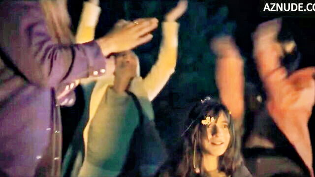 elena di cioccio - elena di cioccio topless outdoor