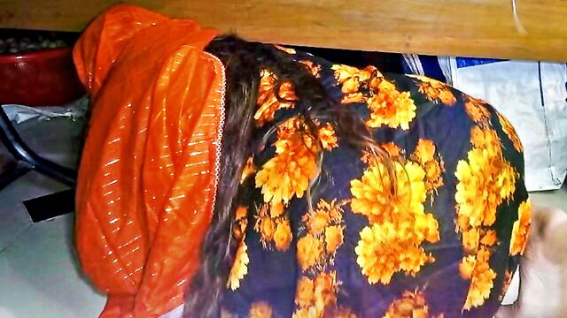 Shahida - indian desie stepmom fuck