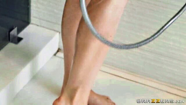 milf dp threesome action